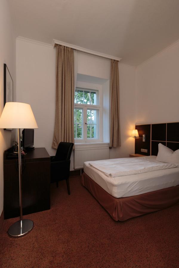 Hotel Landhaus Schlachtensee Βερολίνο Δωμάτιο φωτογραφία